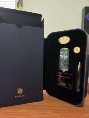 Flora�ku My Shadow on the Wall EDP