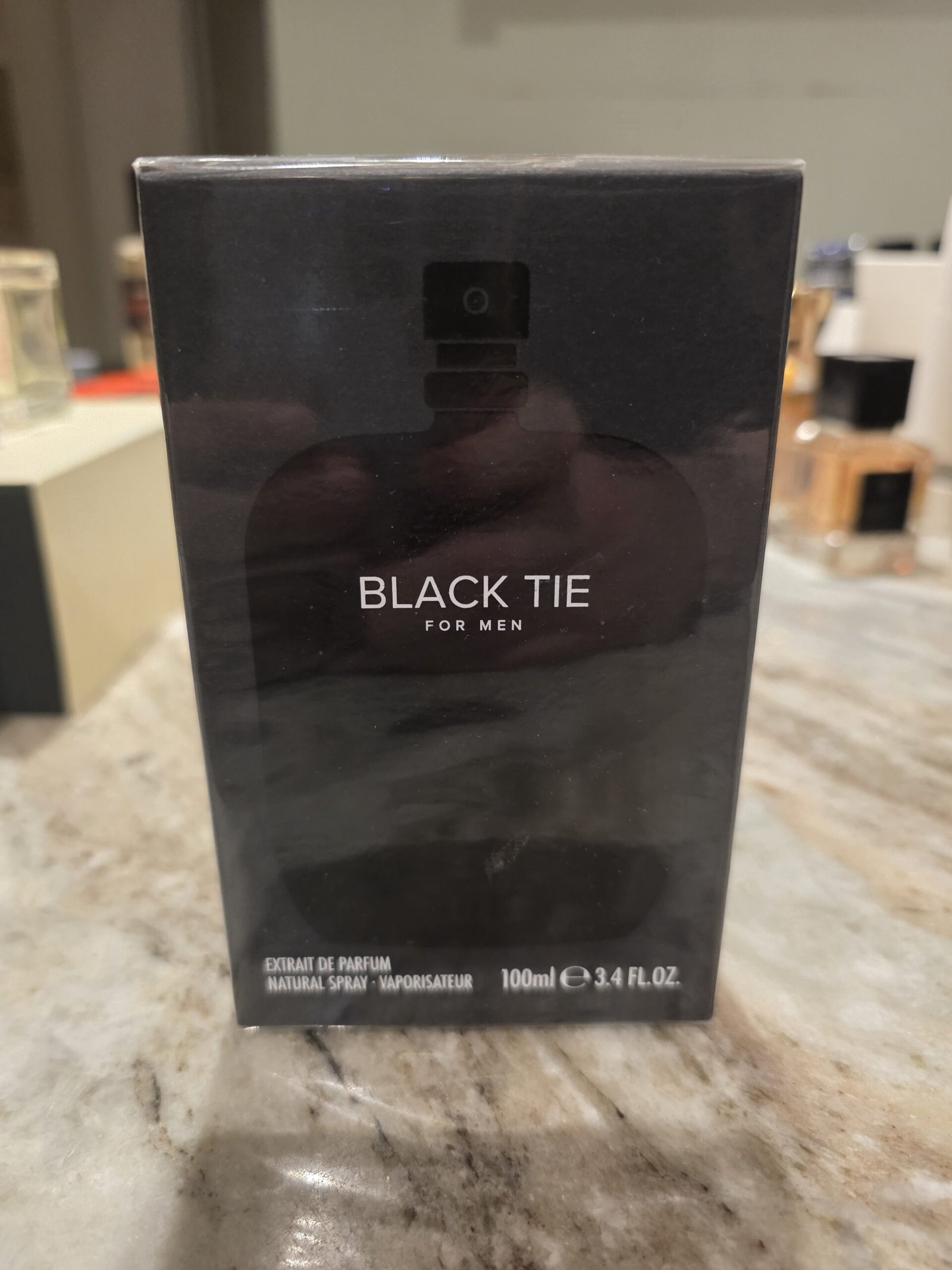 Fragrance One Black Tie for Men